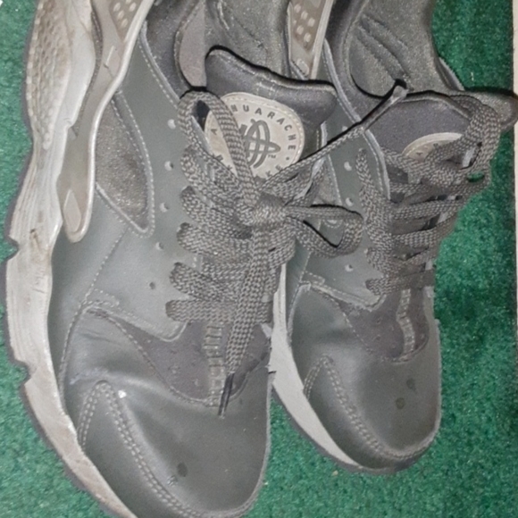 Nike Air Hauraches - Picture 1 of 4